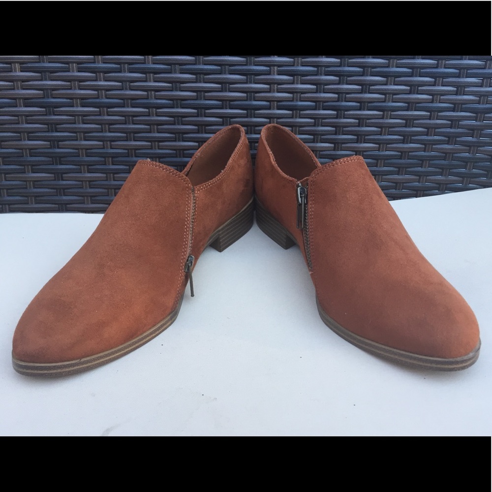 Brown mini boots - Picture 2 of 3
